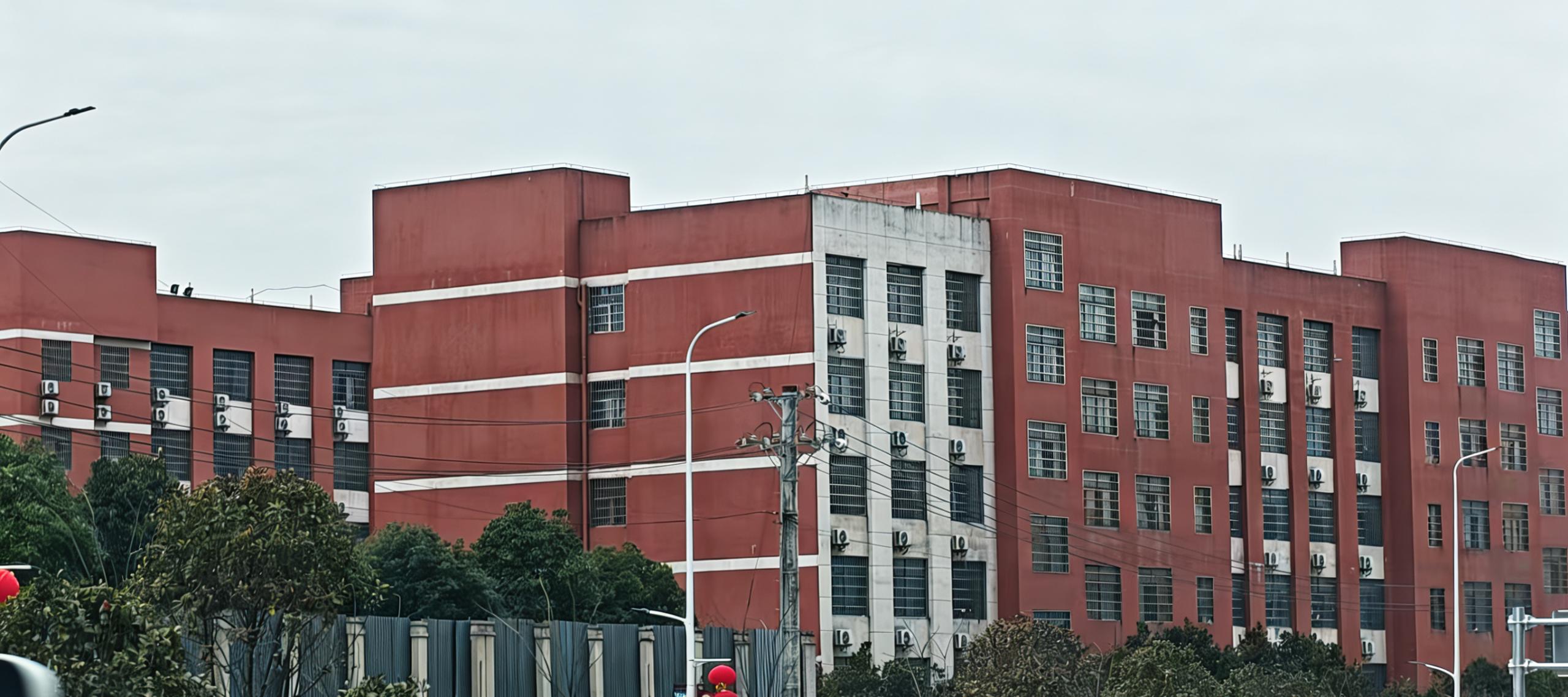 iron-oxide-building