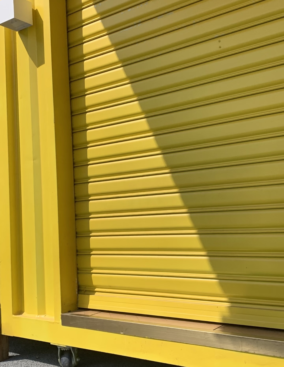 pigment-yellow-application-4