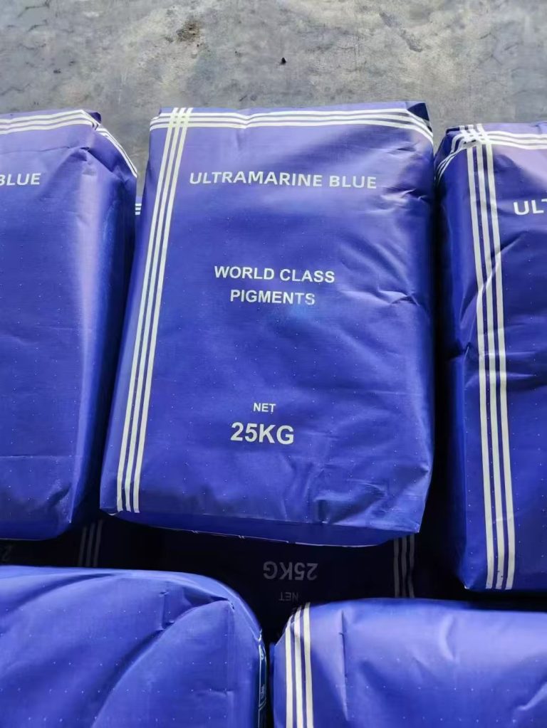 Ultramarine-Blue-package